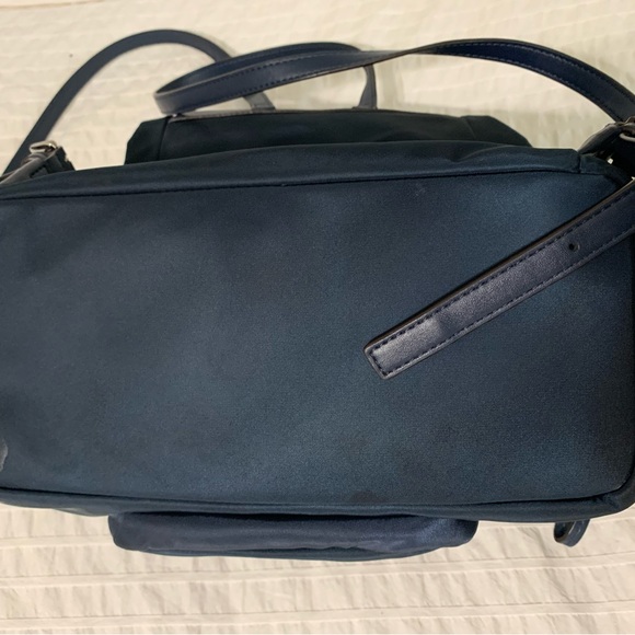 Michael Kors cargo flap backpack - Picture 6 of 9